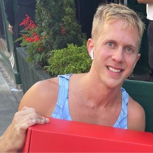 Meet your Posher, Kevin